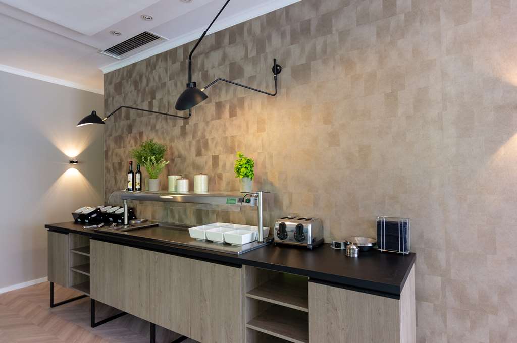 Arthotel ANA Aura Public