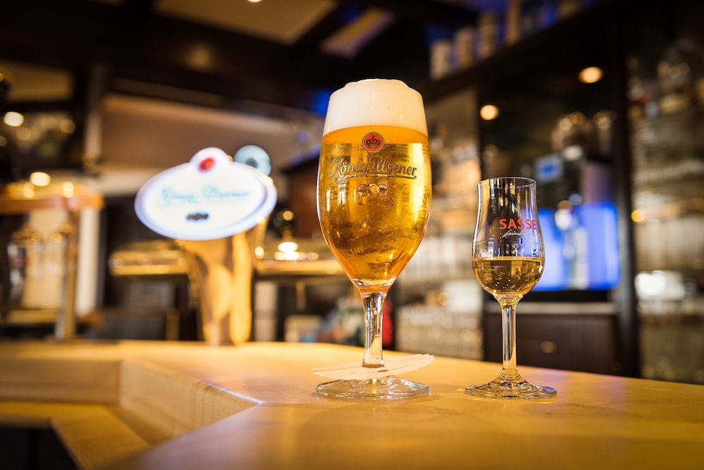 Sports bar