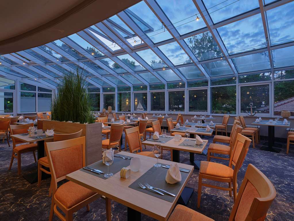 DO BZT Restaurant Wintergarten Abend px
