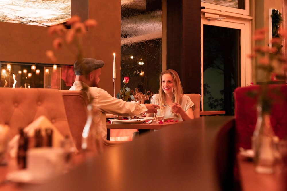 Couples dining