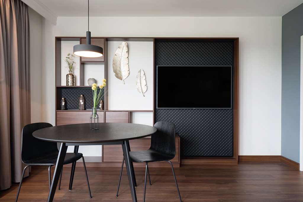Suite - Living Room