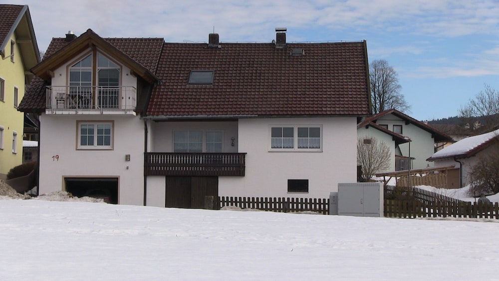 Primary image
