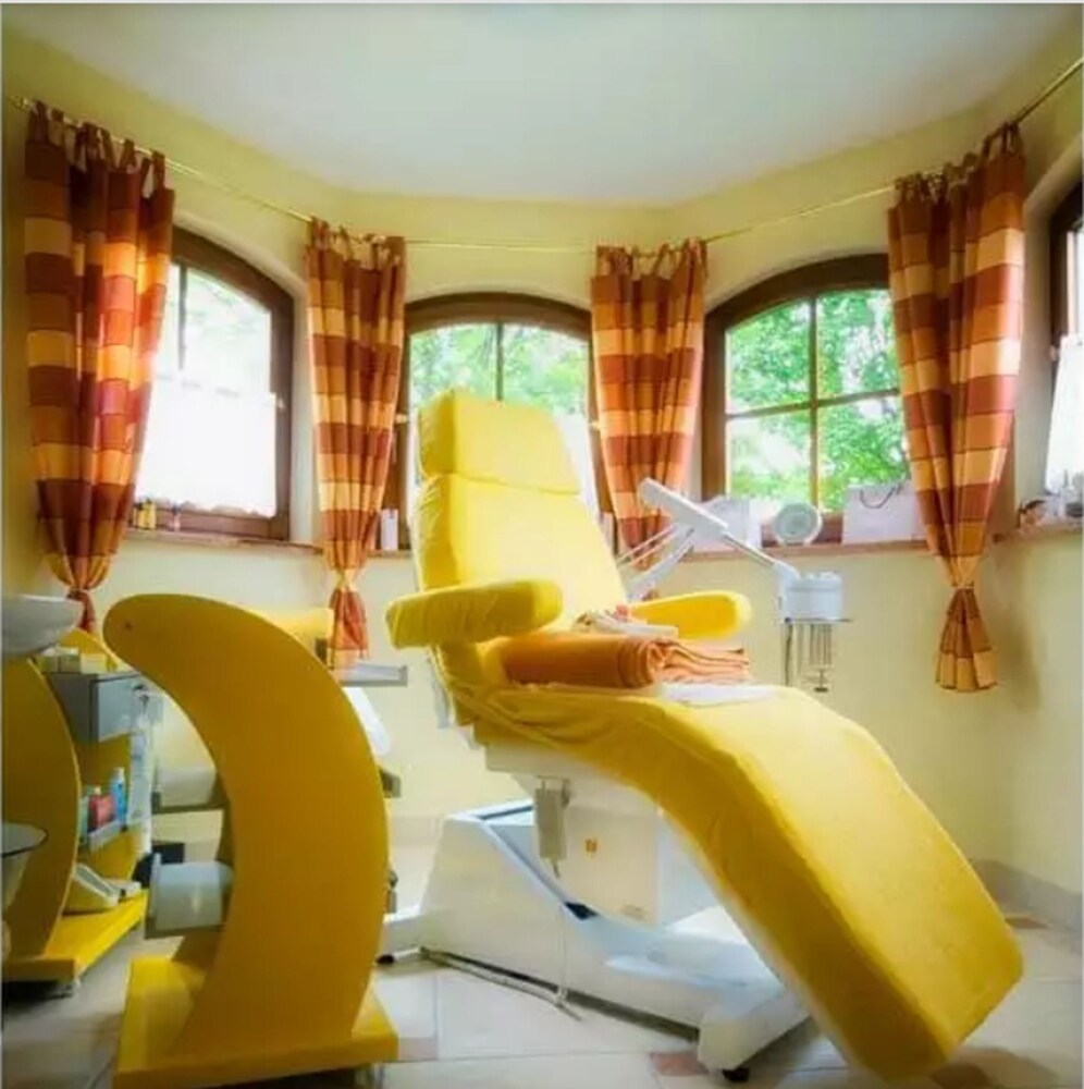 Facial