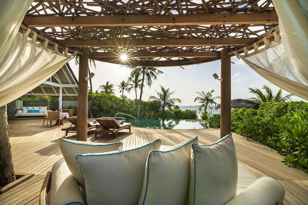 Private pool