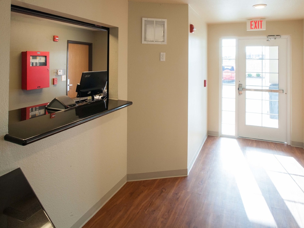 WoodSpring Suites Savannah Garden City - photo 2
