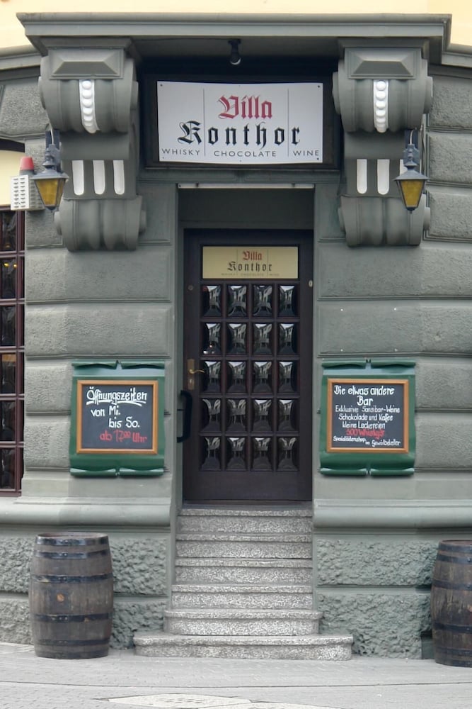 Tasting room