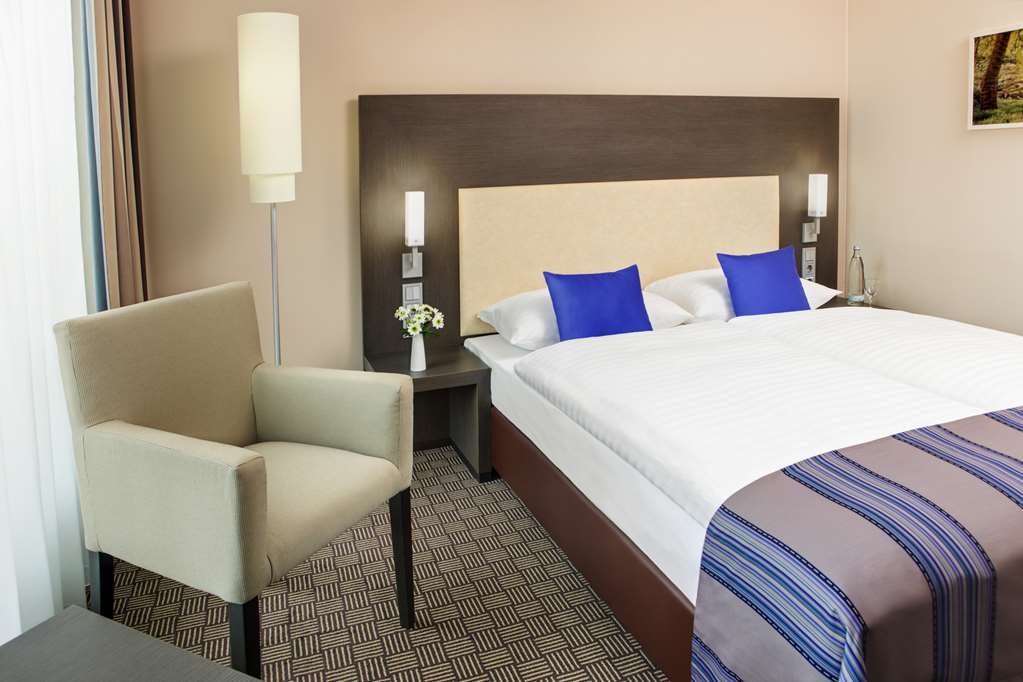 IntercityHotel Hamburg Dammtor-Messe, Germany - Standard Room