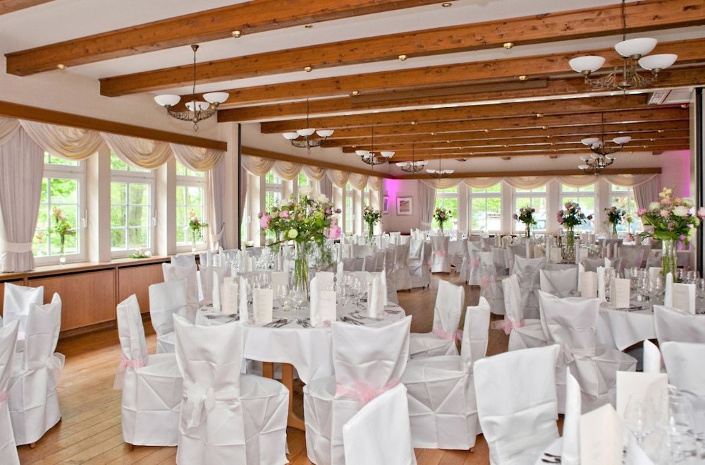 Indoor wedding