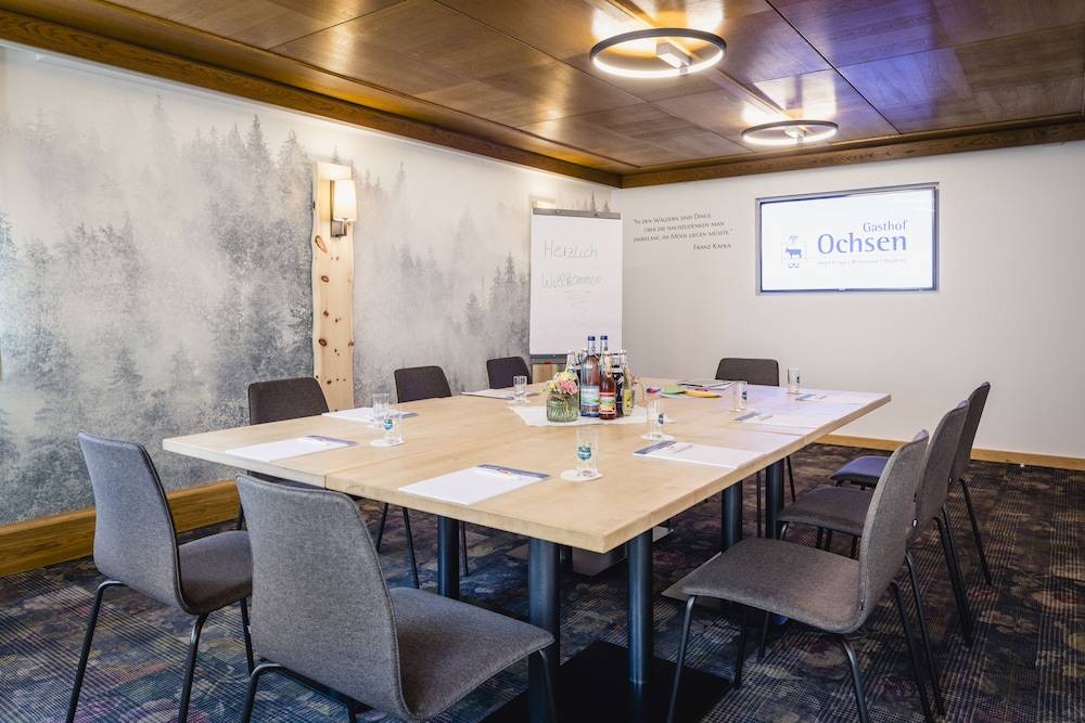 Meeting facility