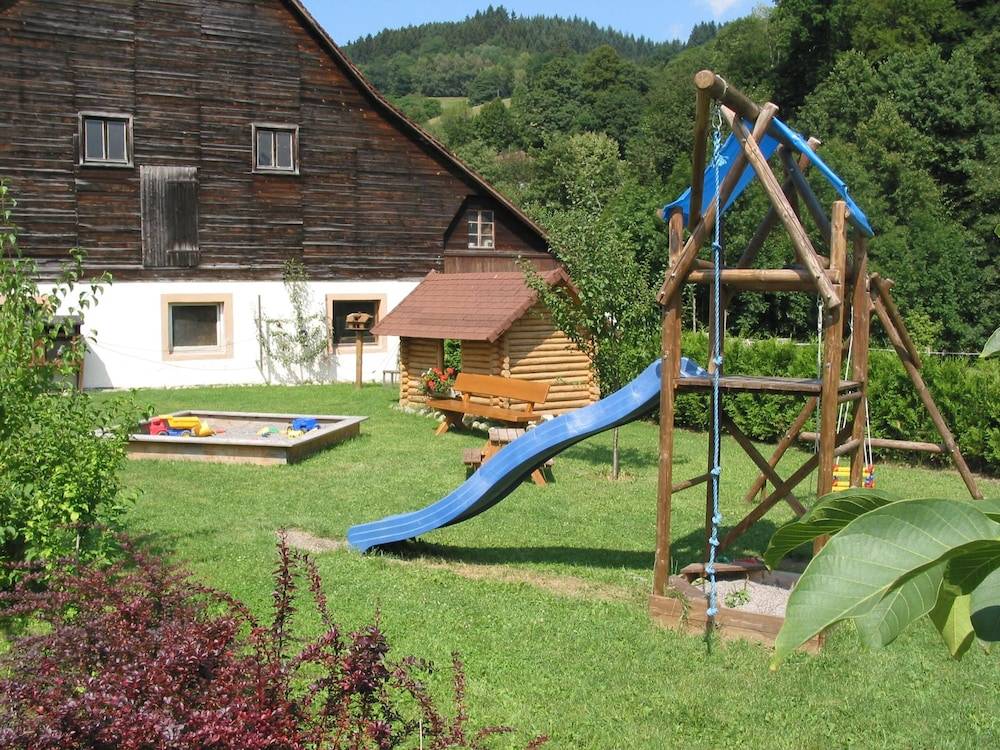 Children's play area - outdoor