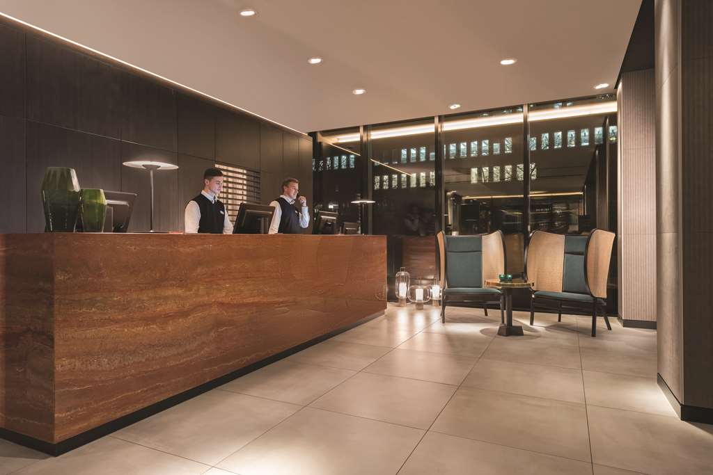 adina apartment hotel hamburg speicherstadt reception