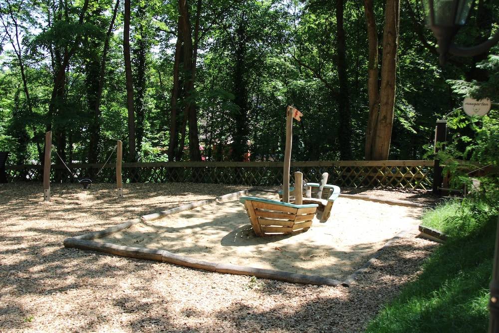 Children's play area - outdoor