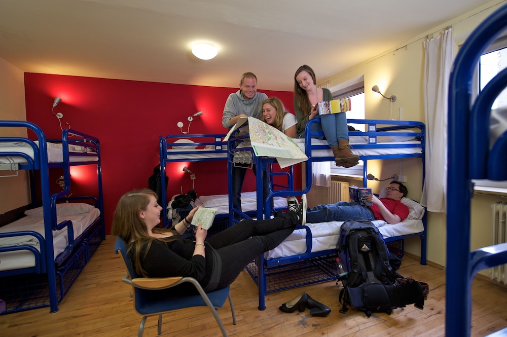 The 4 You Hostel & Hotel
