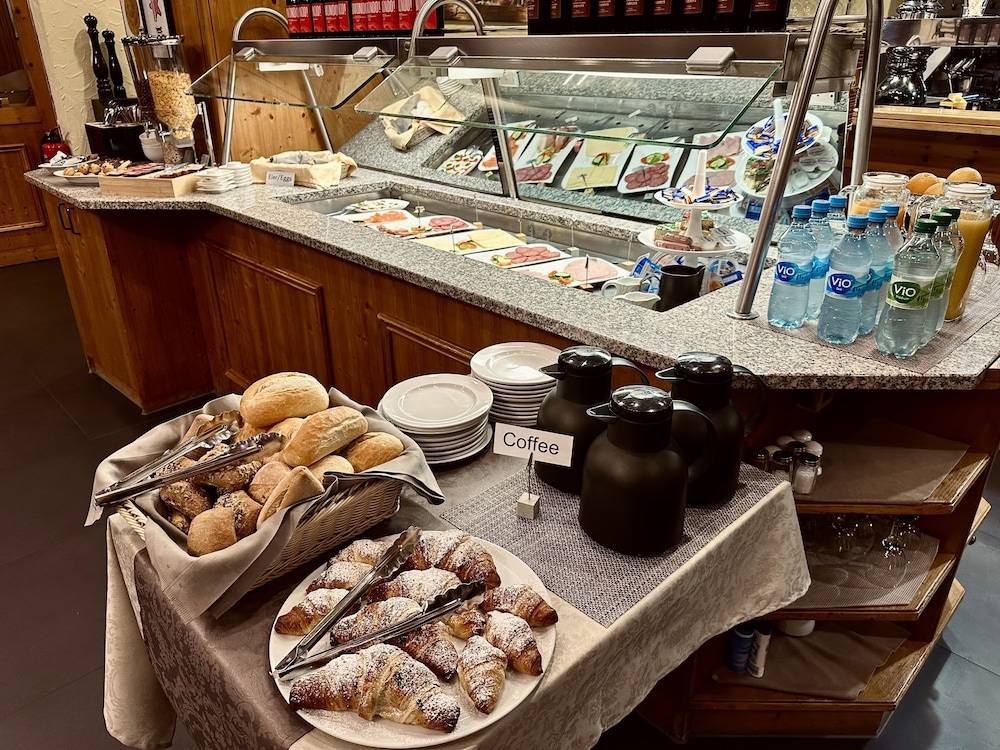 Breakfast buffet