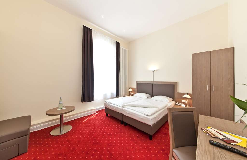 Triple room_Novum Hotel am Holstenwall Hamburg