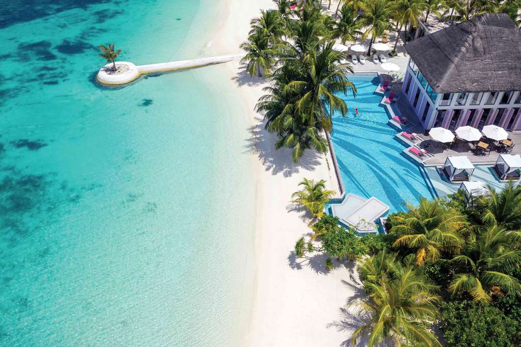 OZEN LIFE MAADHOO Aerial Joie De Vivre