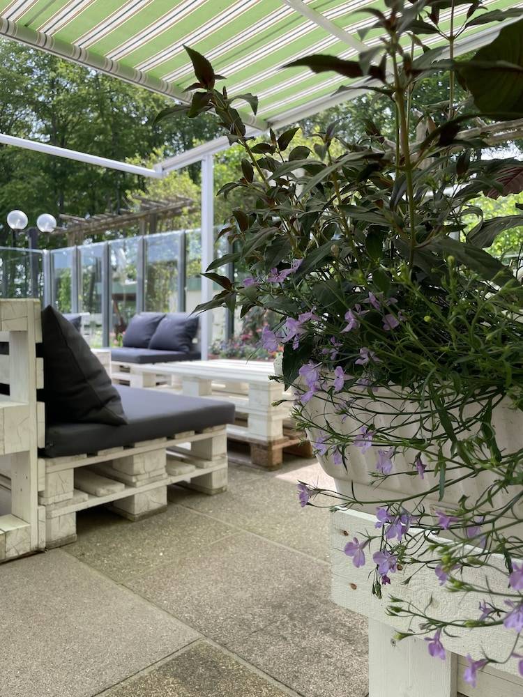 Sundeck