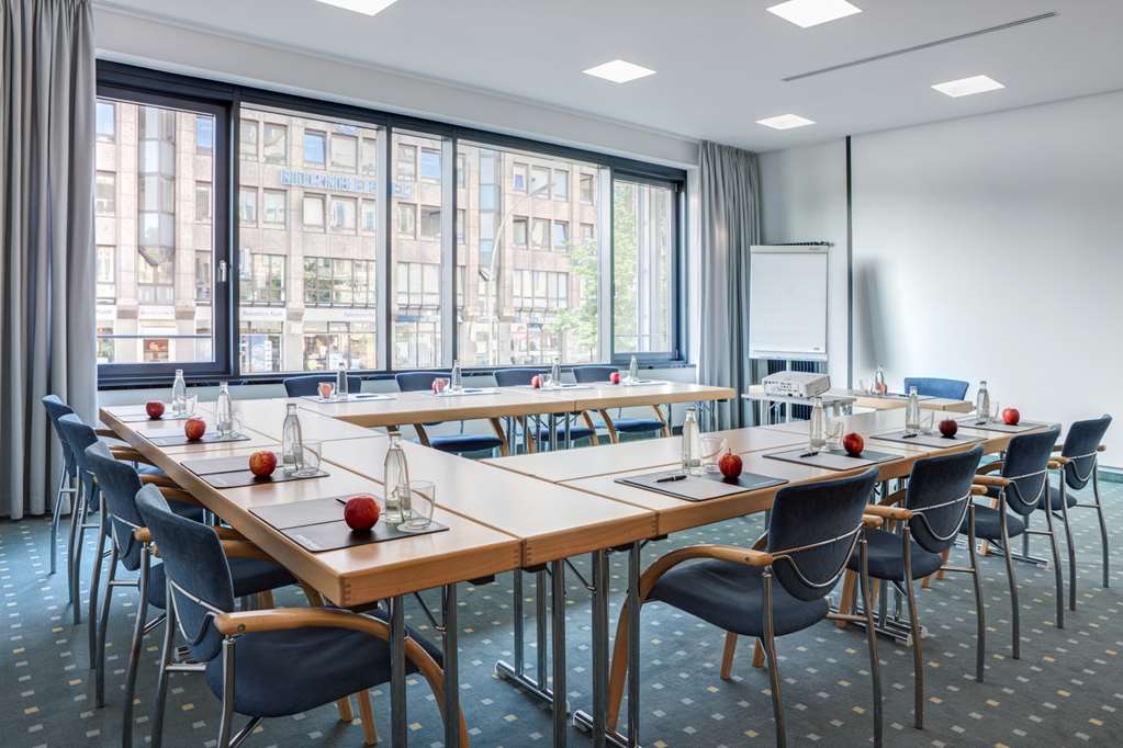 IntercityHotel Hamburg Hauptbahnhof, Germany - Meeting Room