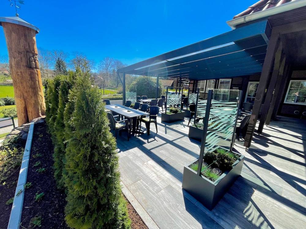 Sundeck