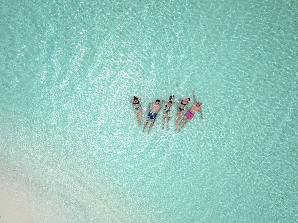Swim-up bar