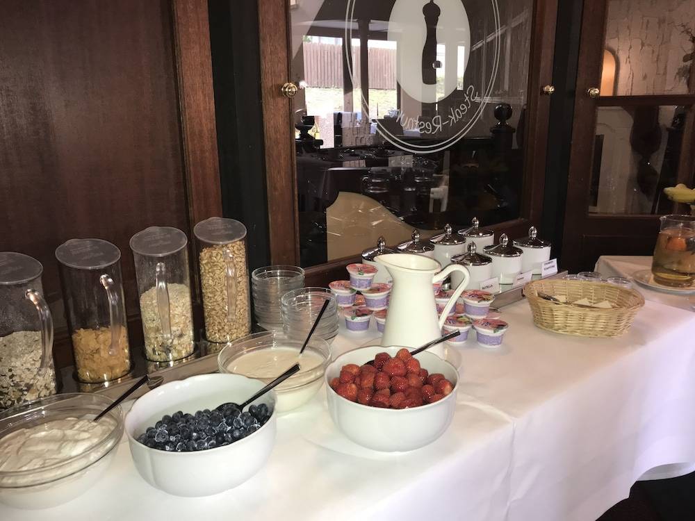 Breakfast buffet