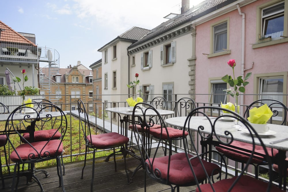 Sundeck