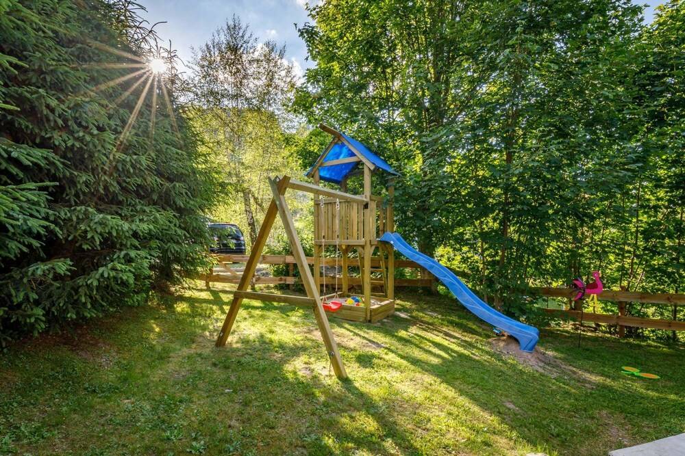 Childrens Play Area - Outdoor