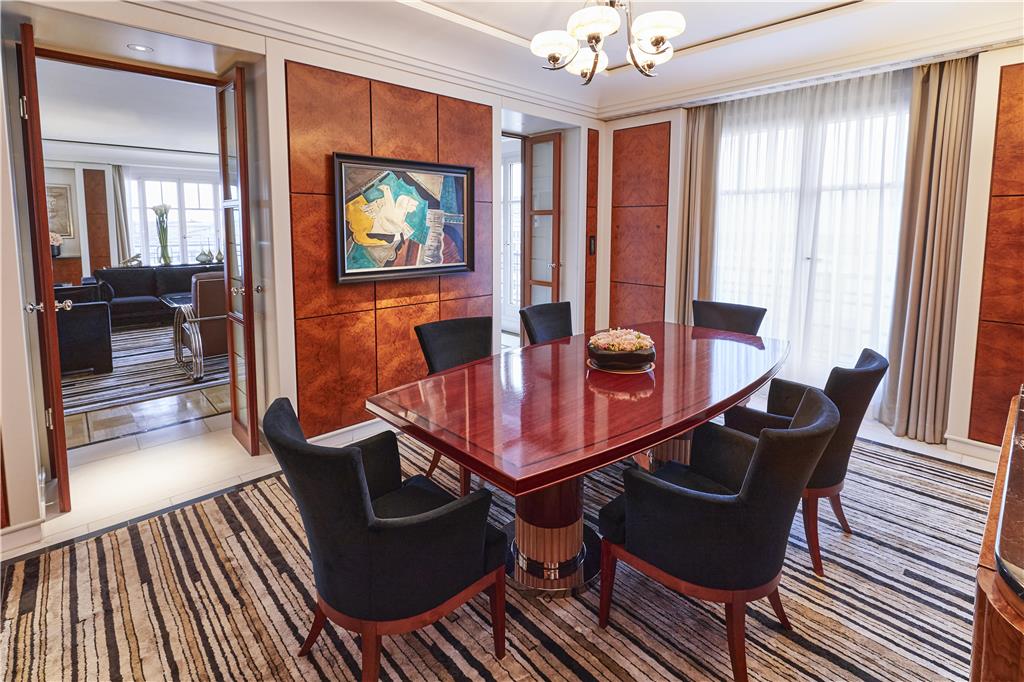 Presidential Suite