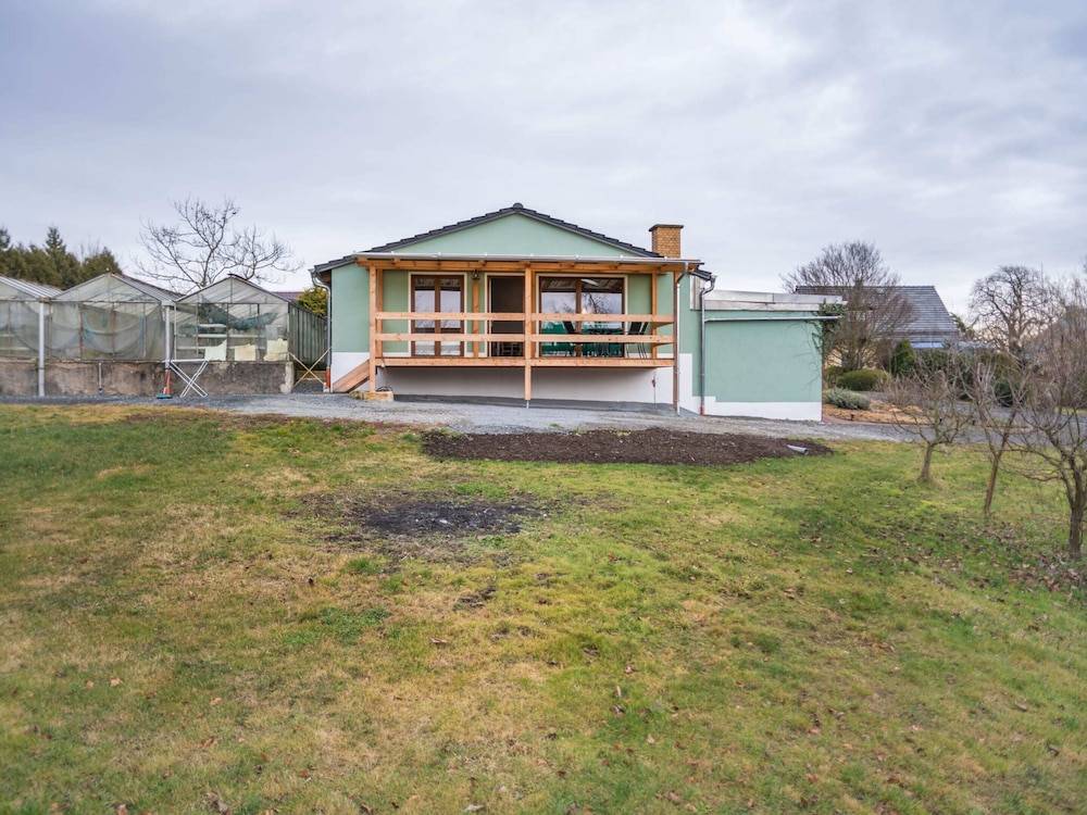 Apartment in Mittelndorf With Shared Pool