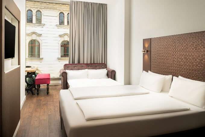 arthotel ana symphonie standard vierbettzimmer betten