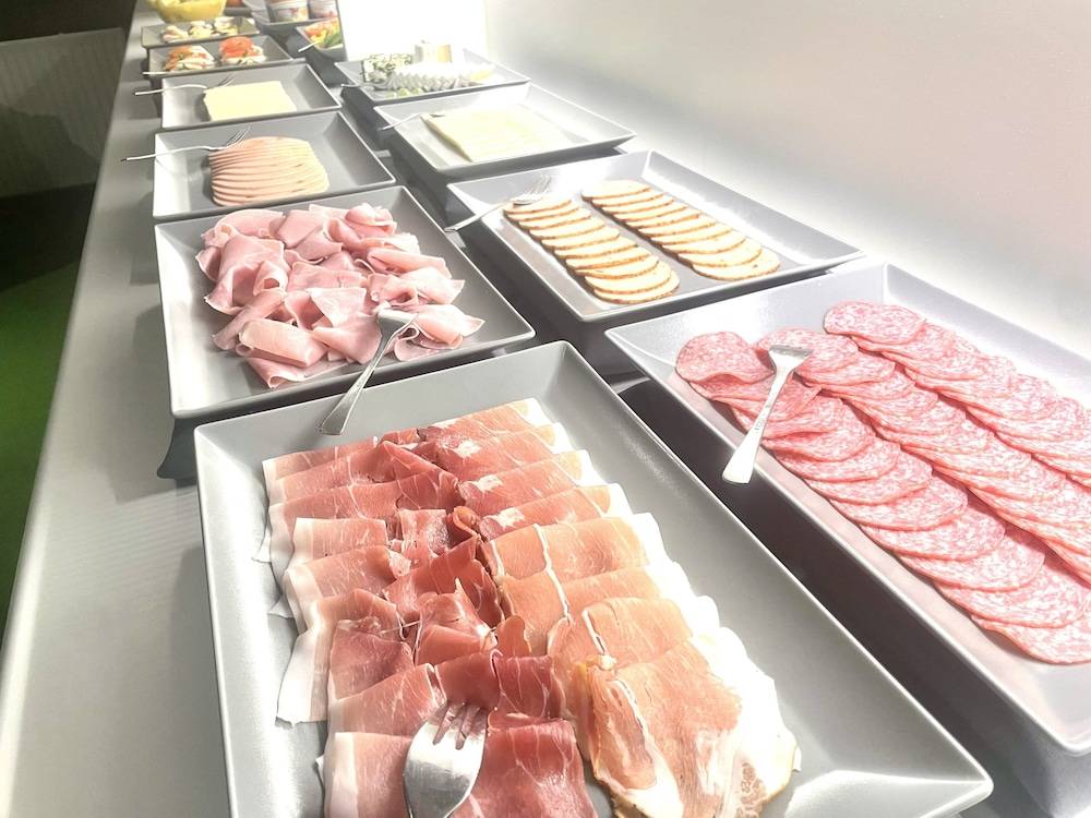 Breakfast buffet