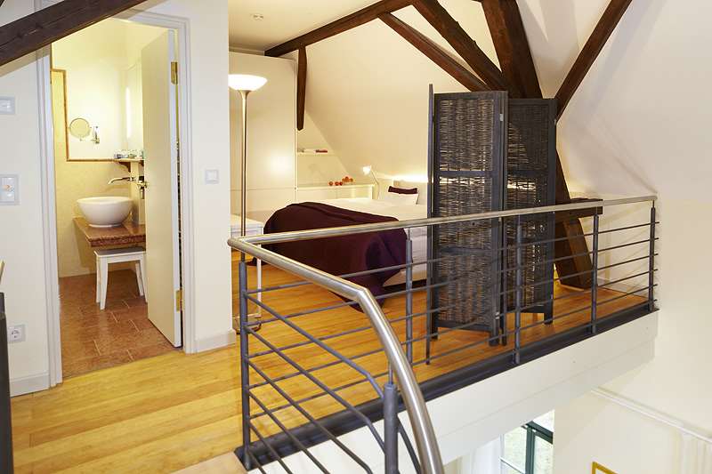 Guest room