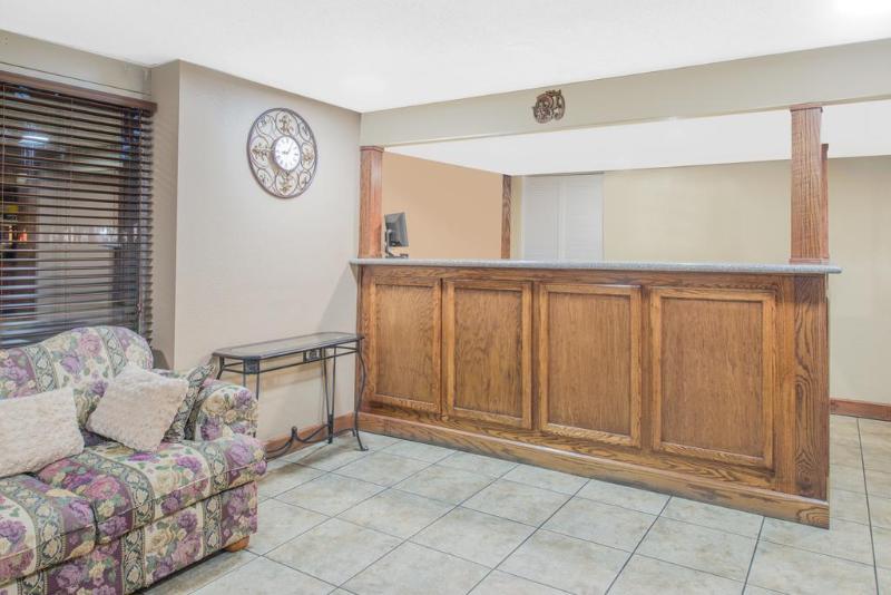 Days Inn Rolla - photo 3