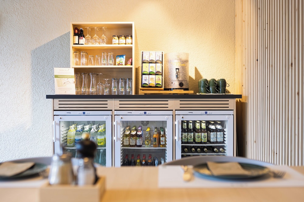 Snack bar