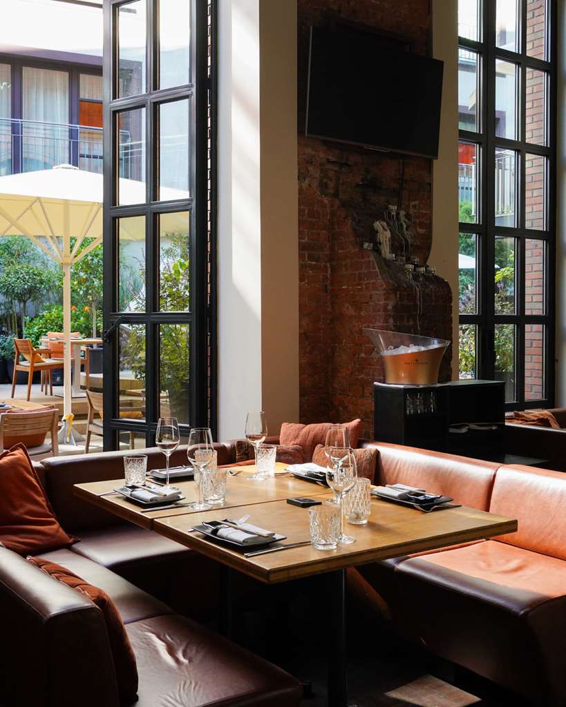 east Restaurant