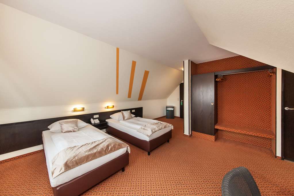 Standard double or twin bed room - Novum Hotel Strohgaeu Korntal