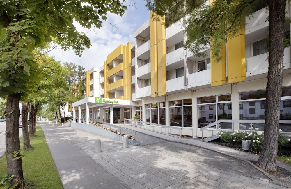 Holiday Inn Munich South by IHG