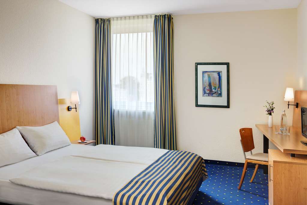 IntercityHotel Stralsund, Germany - Standard room