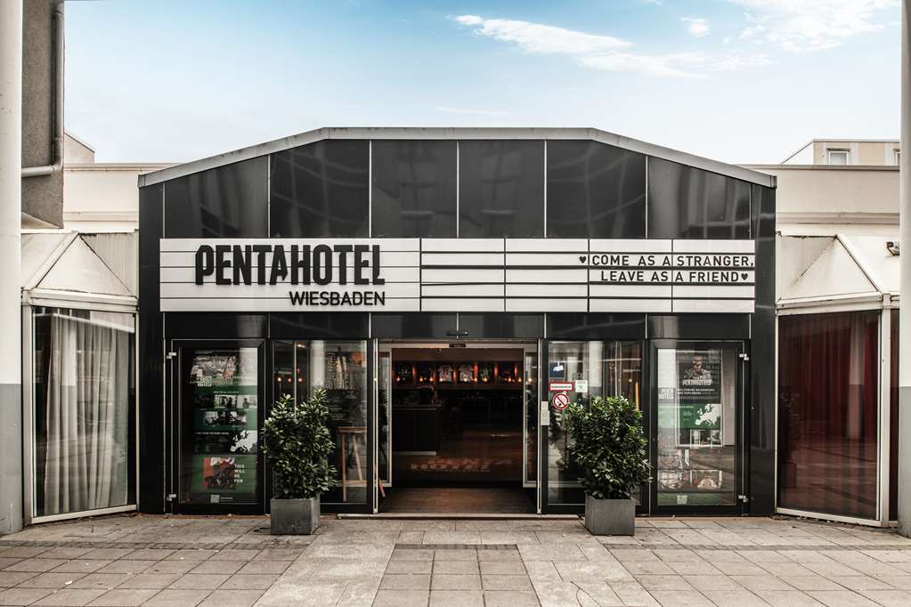 WIE Exterior dpi