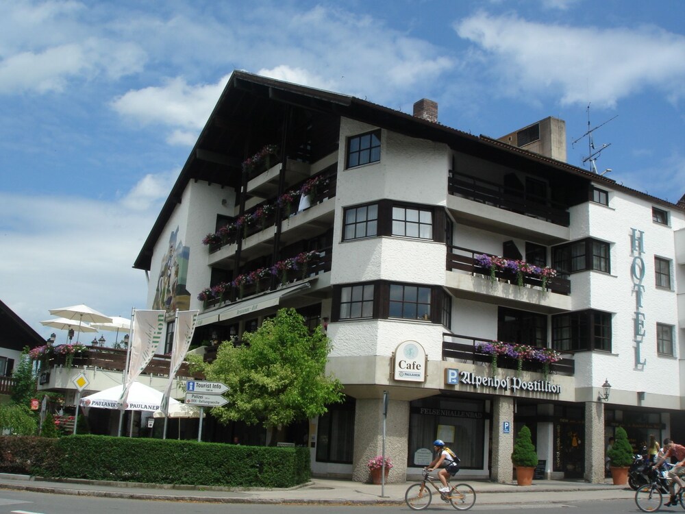 Hotel Front - Evening/Night