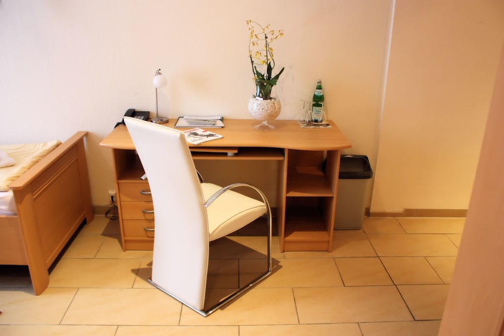 In-room business center
