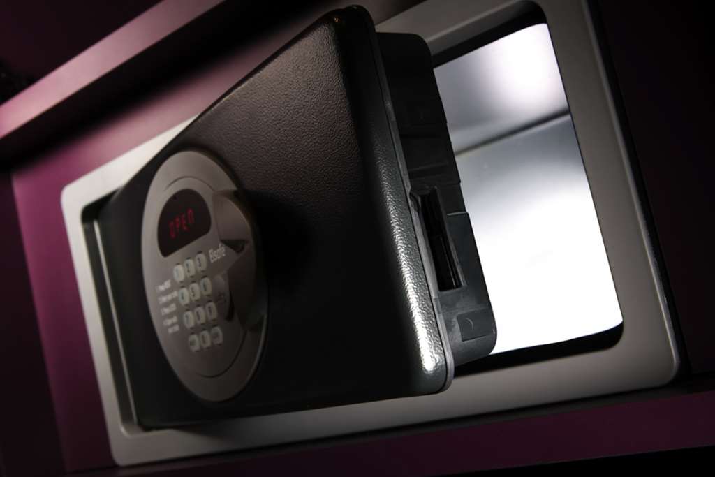 Steigenberger Airport Hotel, Frankfurt, Germany - Guest room detail, safe