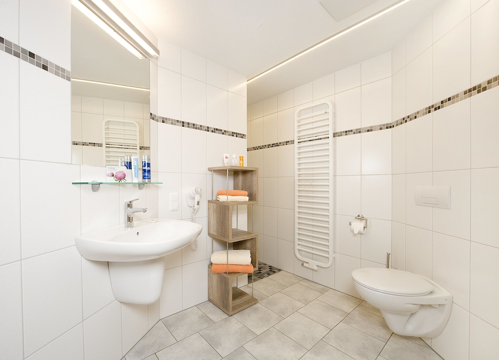 Bathroom amenities
