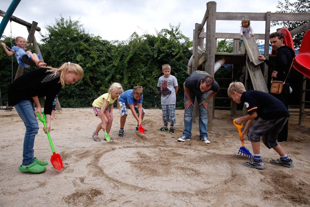 Children's play area - outdoor