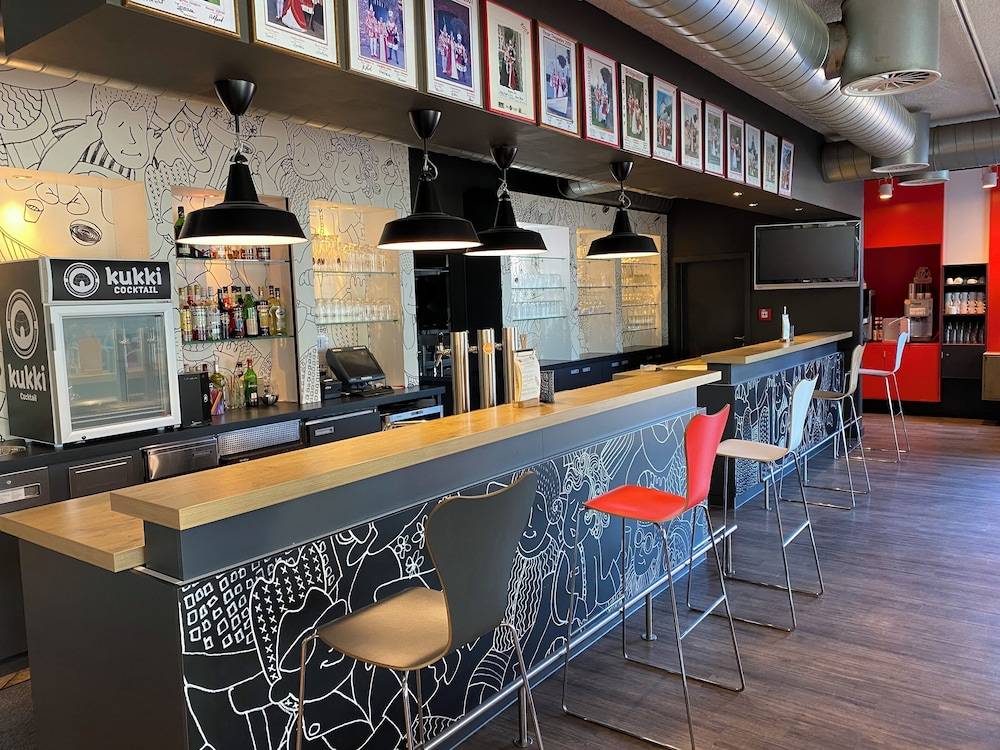 Snack bar