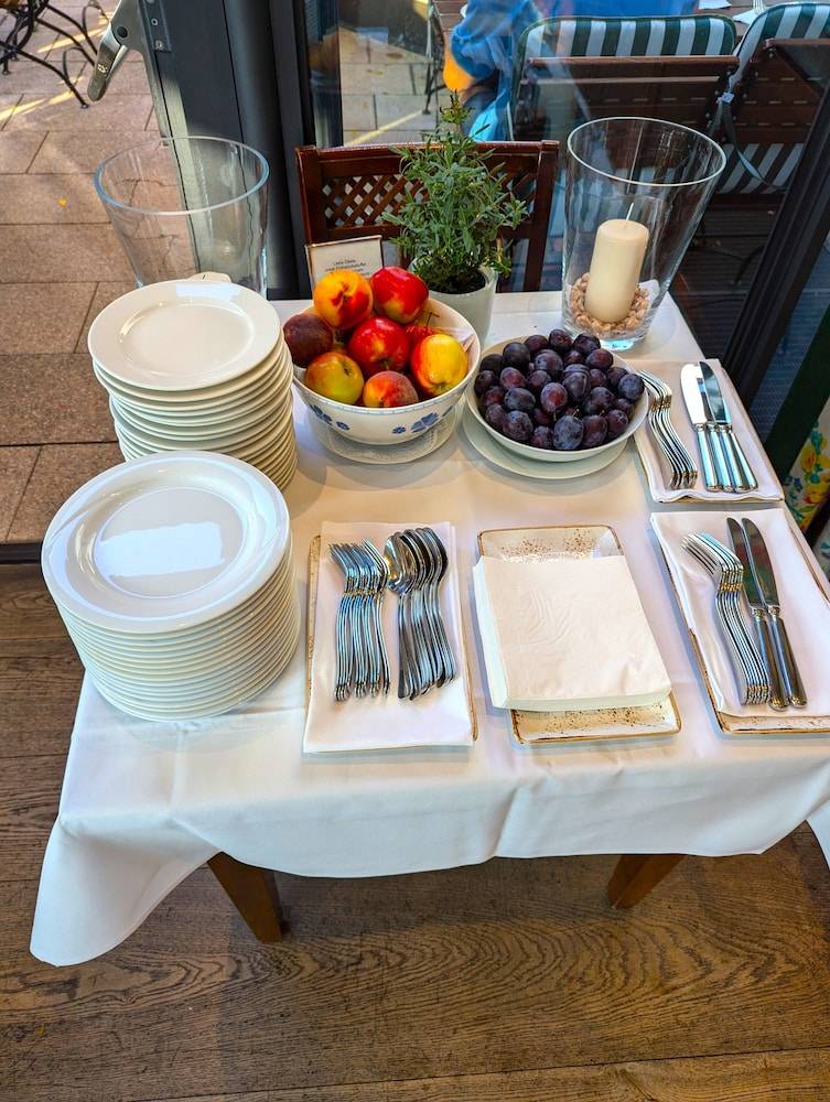 Breakfast buffet