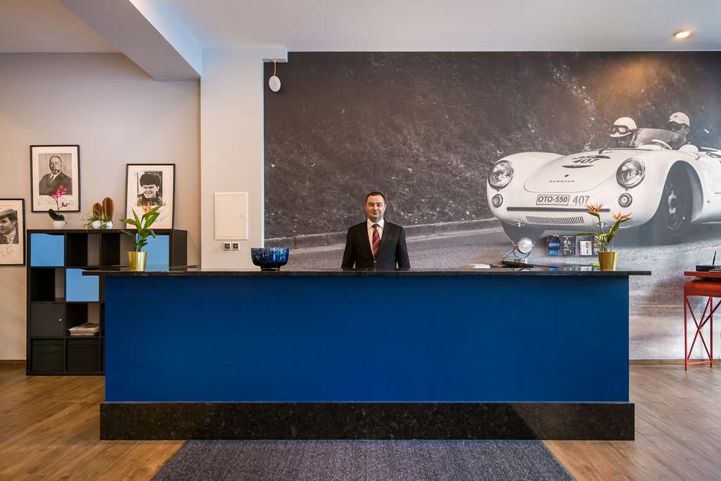 Reception Novum Hotel Bruy Stuttgart