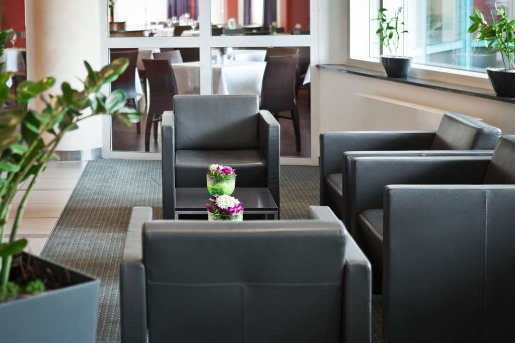 IntercityHotel Kassel, Germany - Lobby