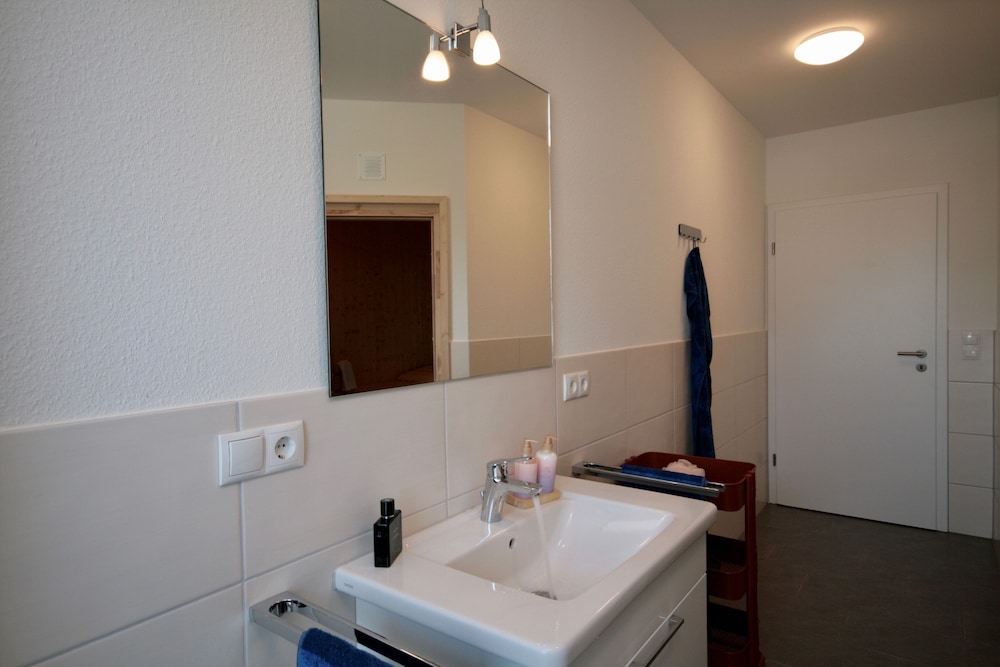 Bathroom amenities