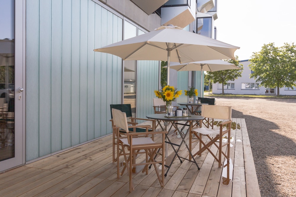 Sundeck